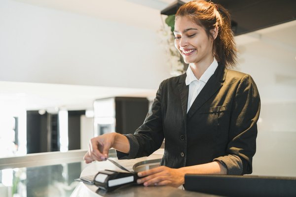 Votre partenaire stratégique en accueil professionnel en entreprise